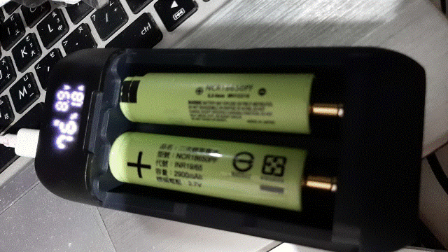 Robi2023.02.02_12_改造測試：[電池2,900mAh]已經測試過之後_重新充電竟然是從69%開始充電？難不成僅用掉30%就工作電壓不足？？.gif